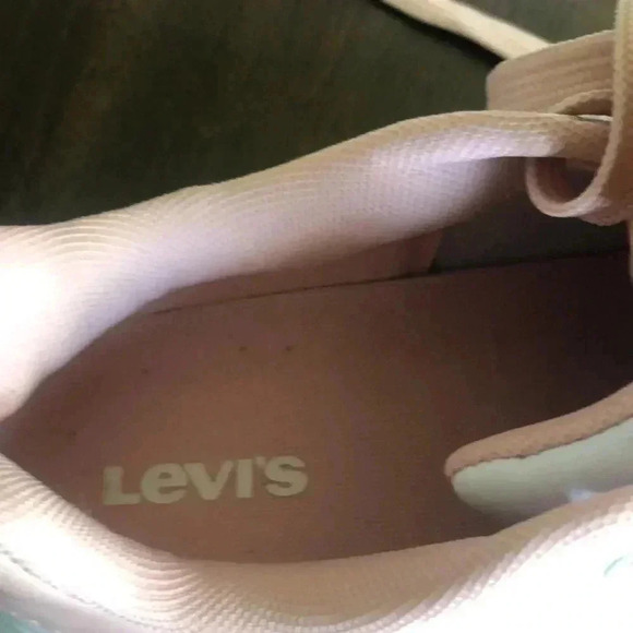 NWOT Levi’s Synthetic Leather Casual Lowtop Sneaker Shoe, white/pink trim -  7 - Picture 7 of 9